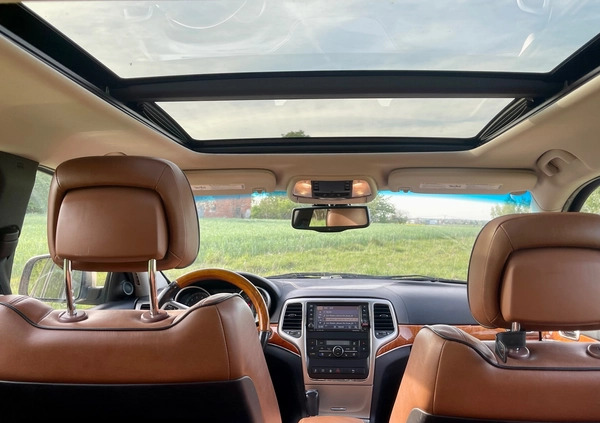 Jeep Grand Cherokee cena 65000 przebieg: 206000, rok produkcji 2011 z Nidzica małe 379